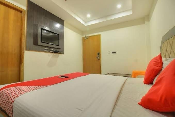Hotel Srees Tiruchirappalli Eksteriør billede